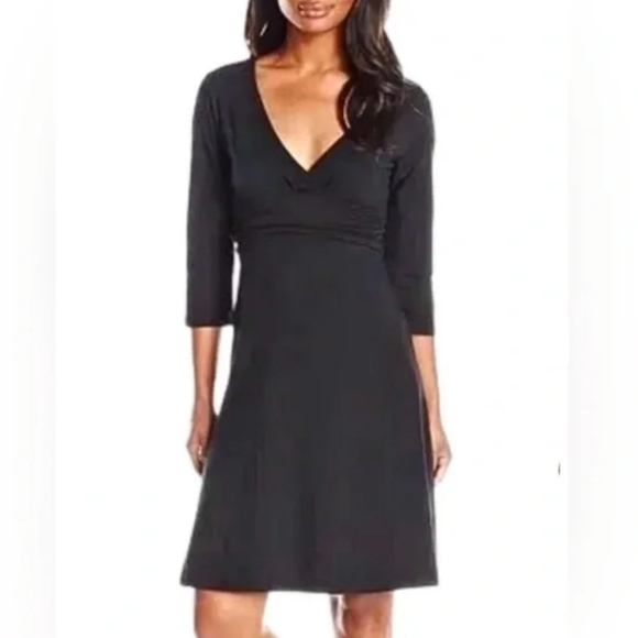 Patagonia Dresses & Skirts - Patagonia black Margot Dress athleisure wear Casual 3/4 sleeve XS
